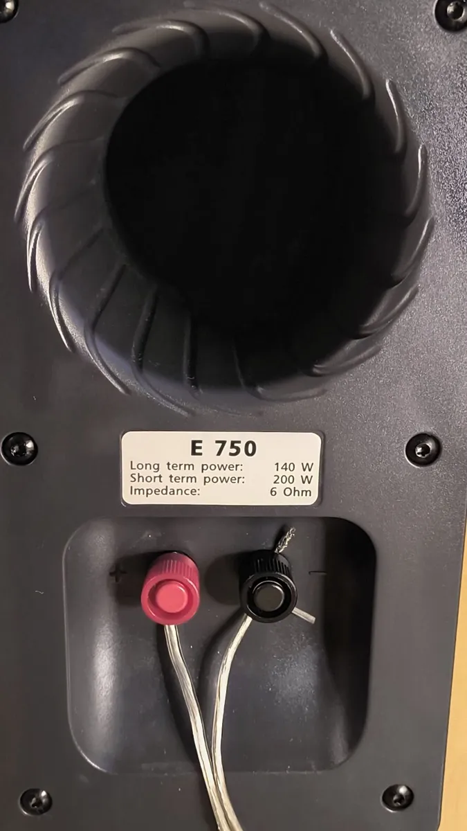 Jamo E750 Stereo Tower Speakers - Image 2