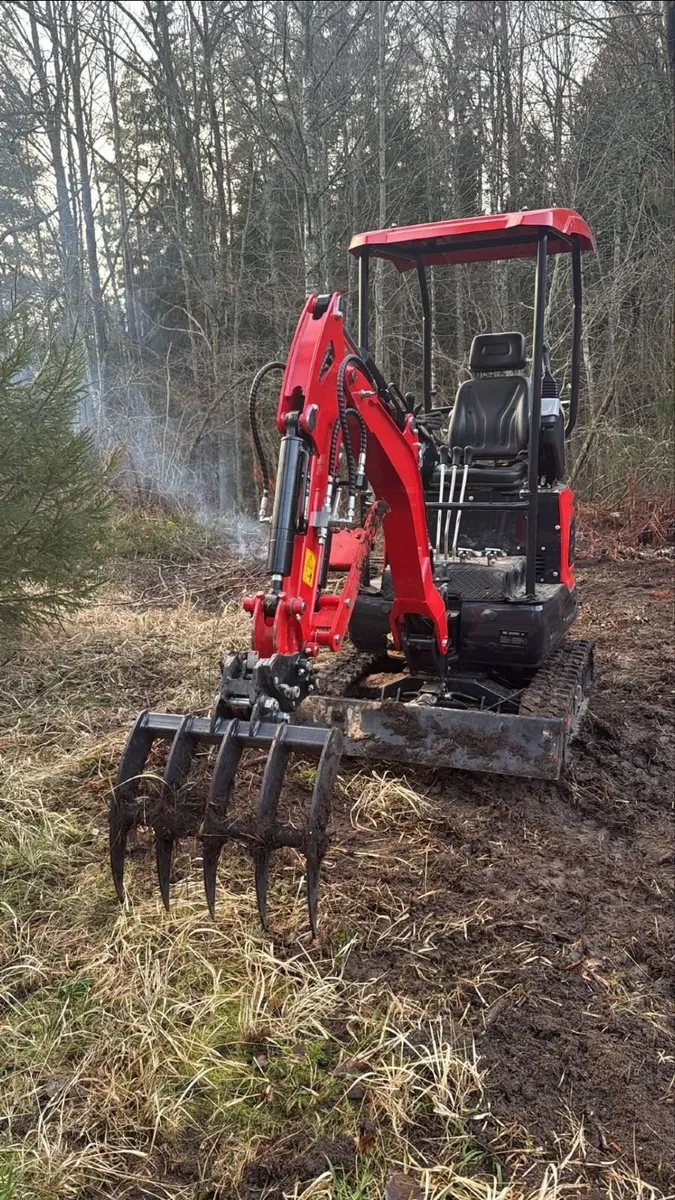 MINI DIGGER ROOT RAKE ( 25mm pins )