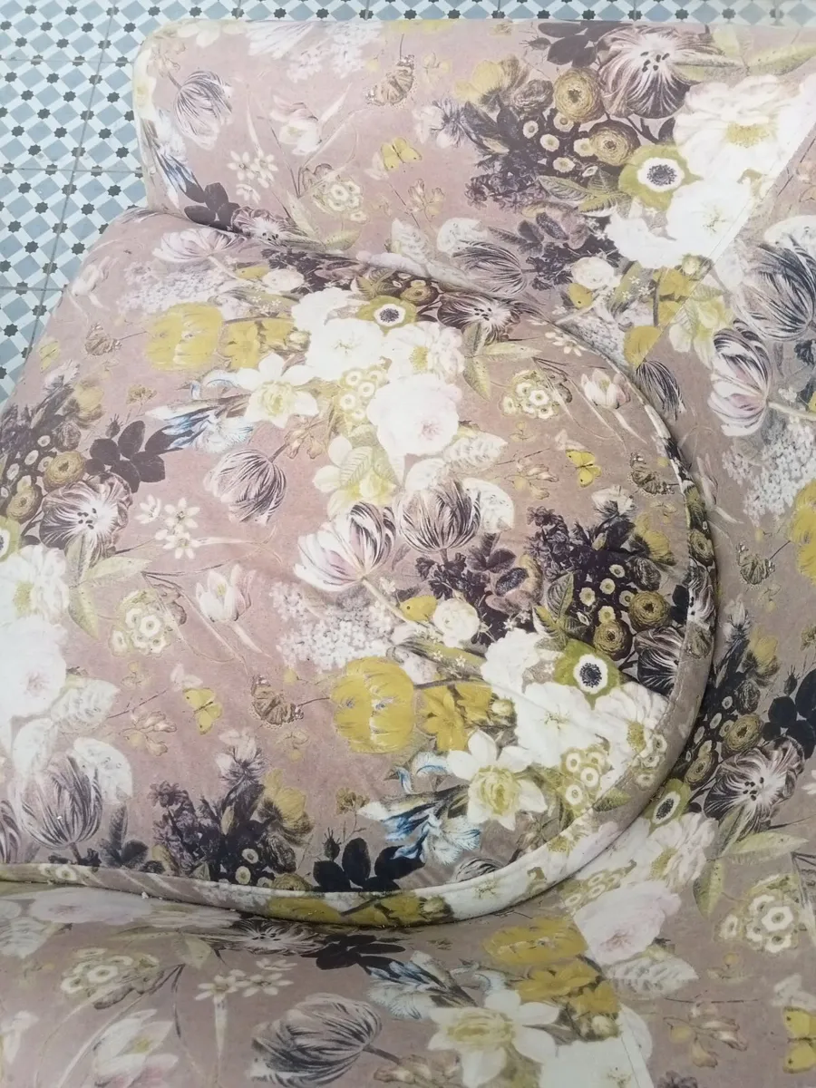 2 retro Chairs - Image 1