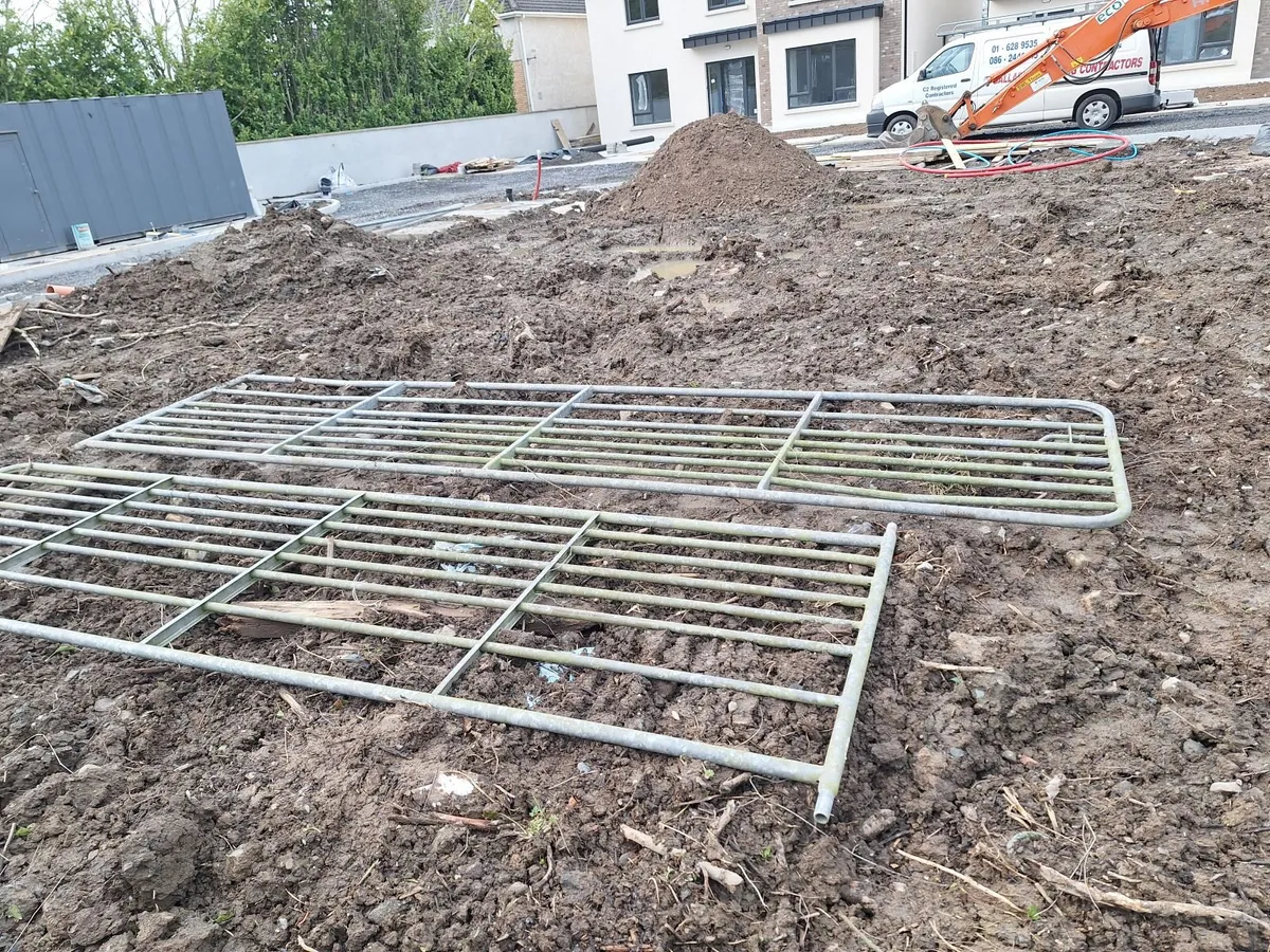 Site fencing - Image 3