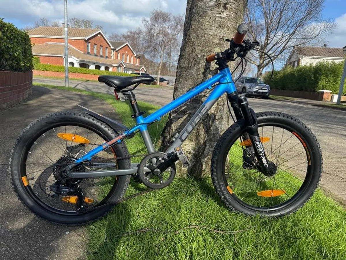 Cube Acid 200 ream. With front shock - Image 4