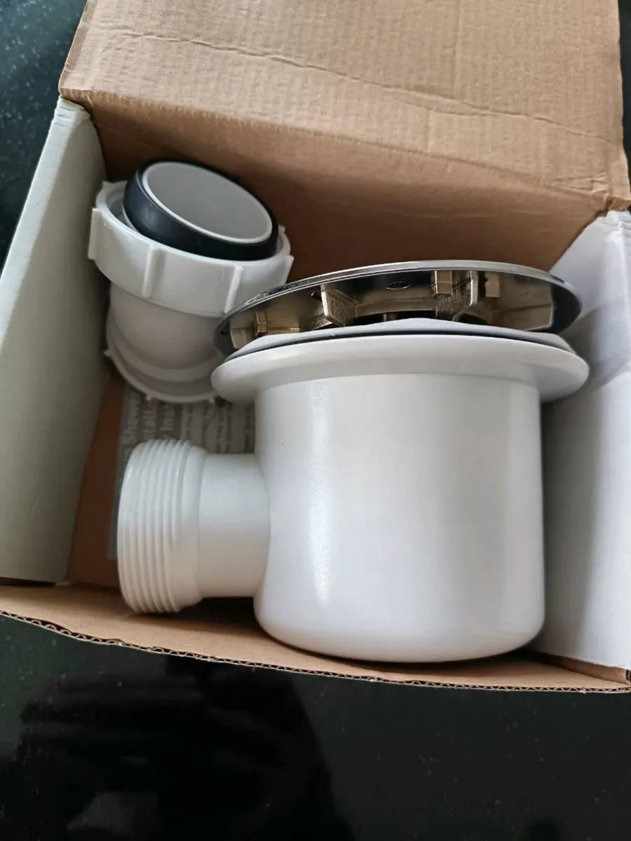 Shower tray waste - Image 3