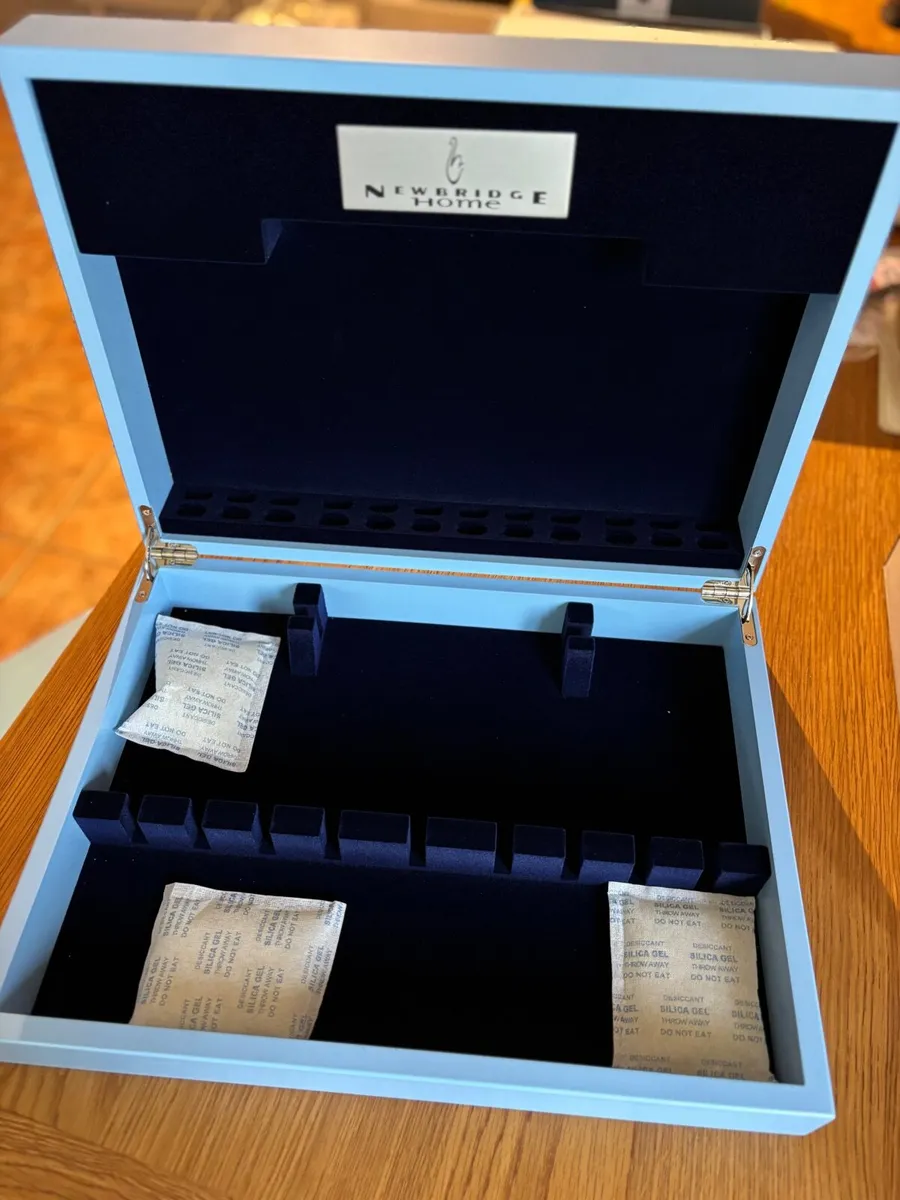 Newbridge 44 PIECE STAINLESS STEEL CUTLERY SET - Image 2