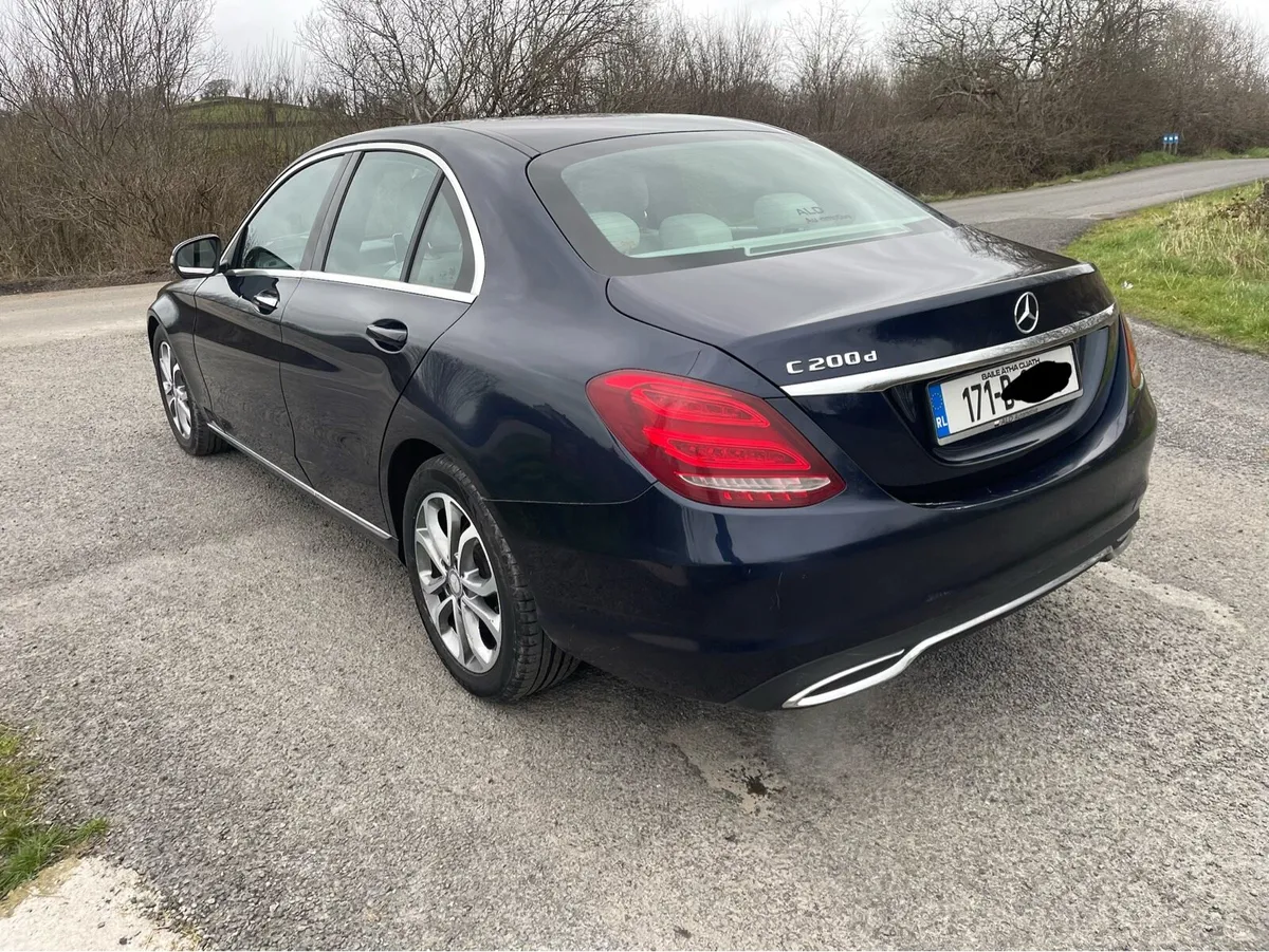 2017 Mercedes C200 1.6d - Image 4