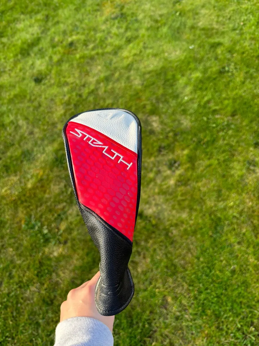 Taylormade Stealth 2 Hybrid - Image 1