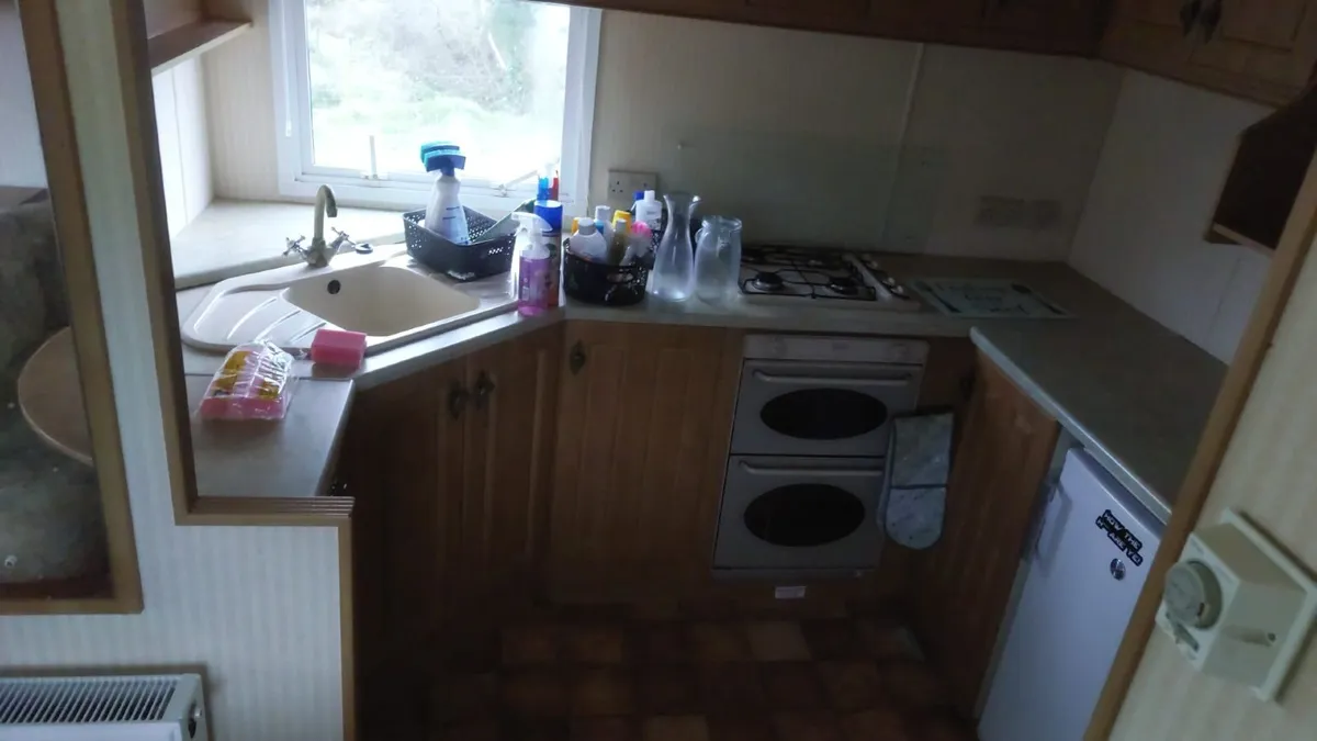 Mobile Home - Image 2