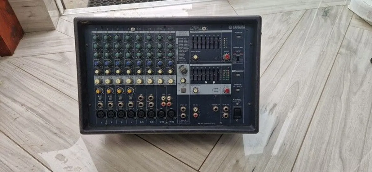 Yamaha EMX512c - Image 1