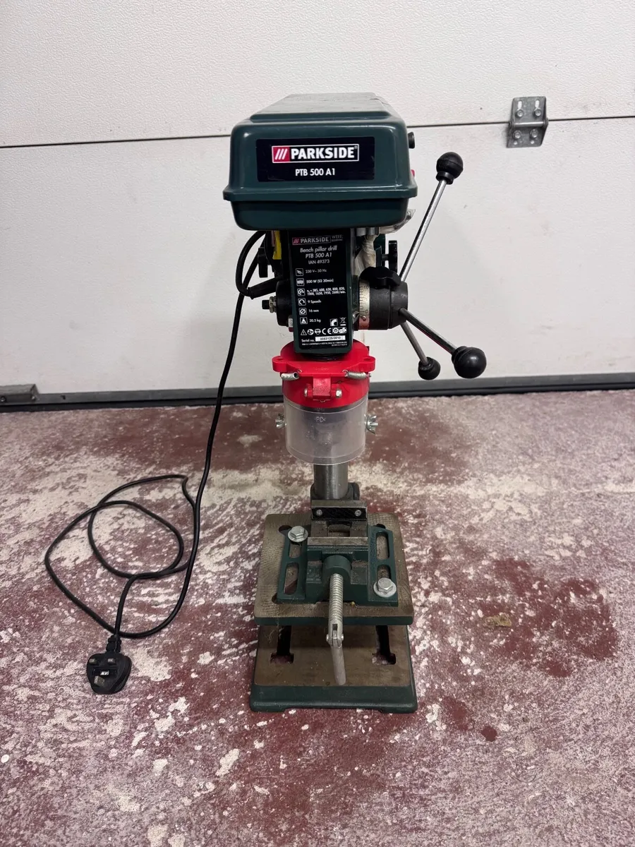 Home workshop power tools. - Image 1