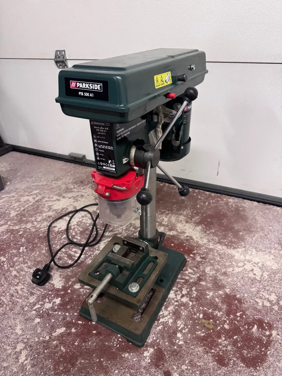 Home workshop power tools. - Image 2