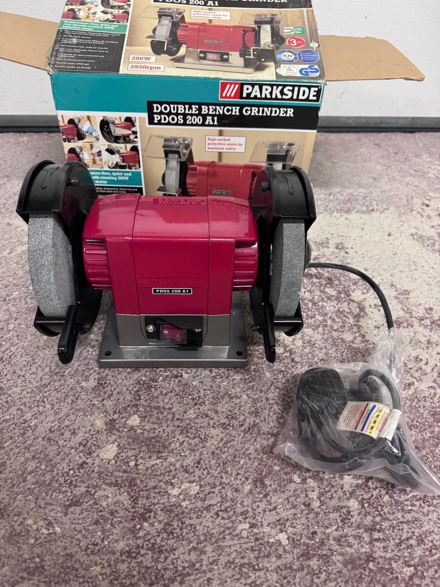 Home workshop power tools. - Image 4