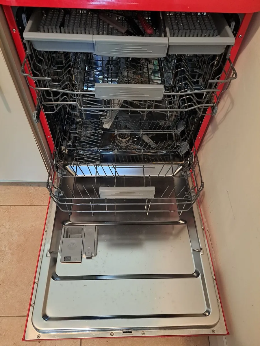Red Dishwasher 60cm - Image 3