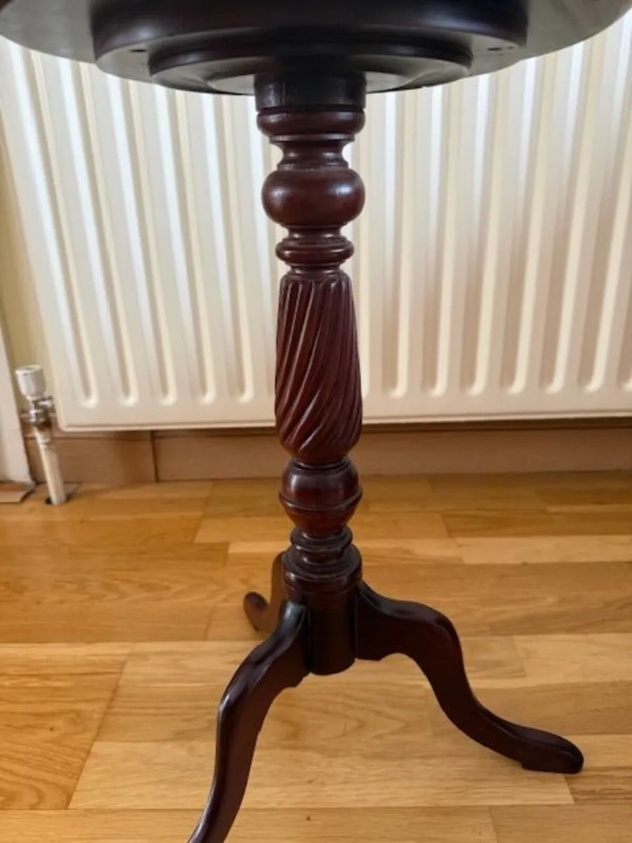 Mahogany Table - Image 1