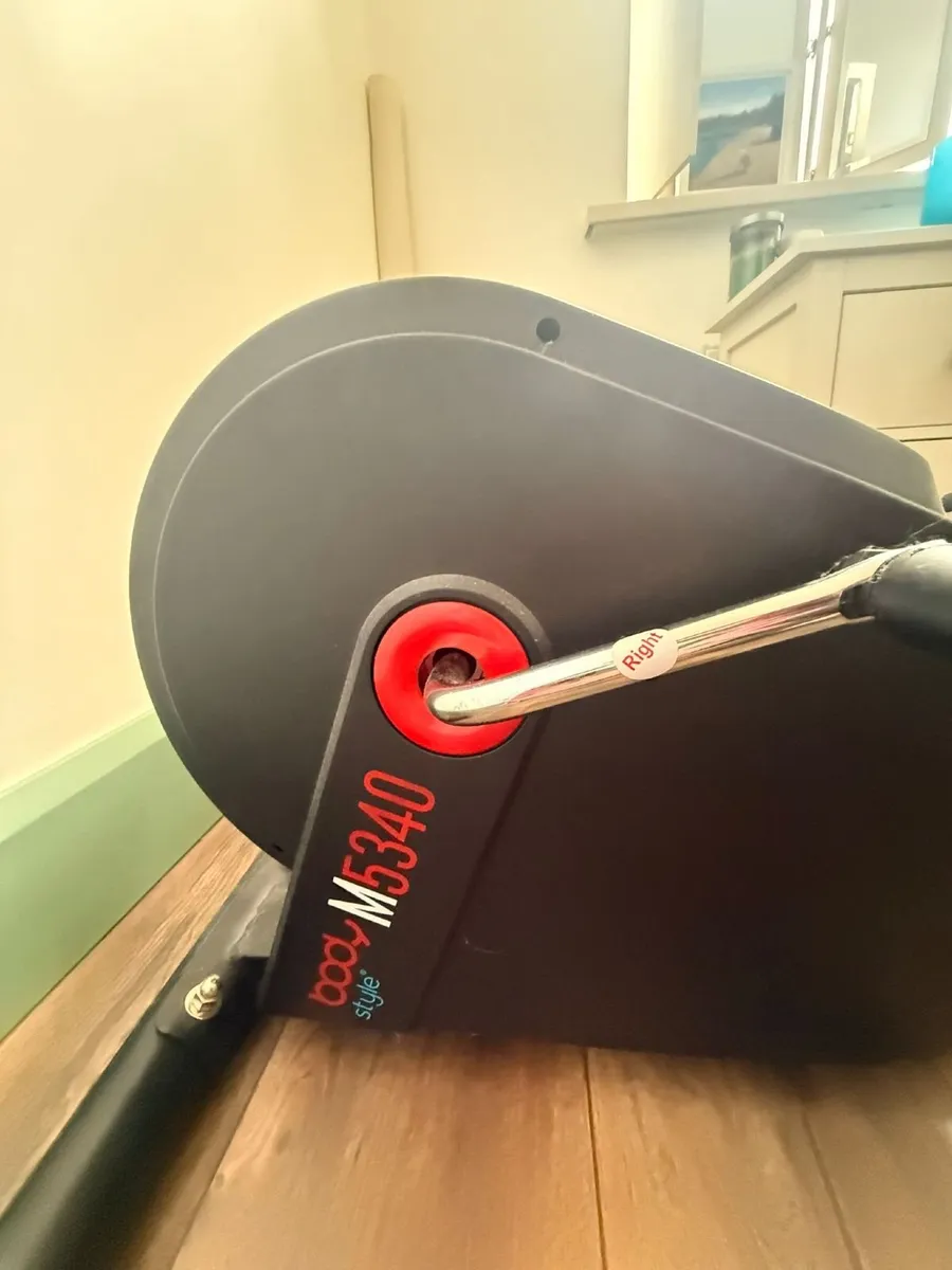 Crosstrainer Elliptical Machine - Image 4