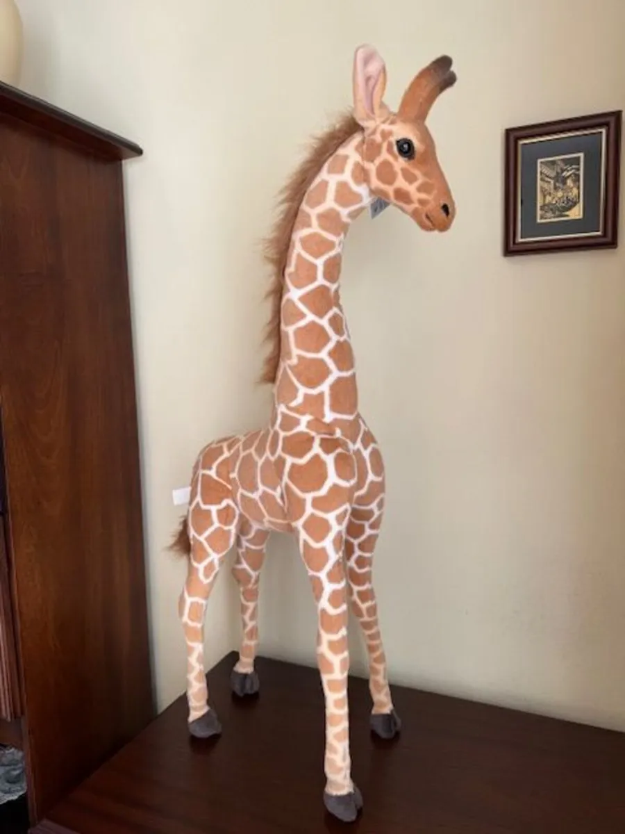 Novelty Giraffe - Image 1