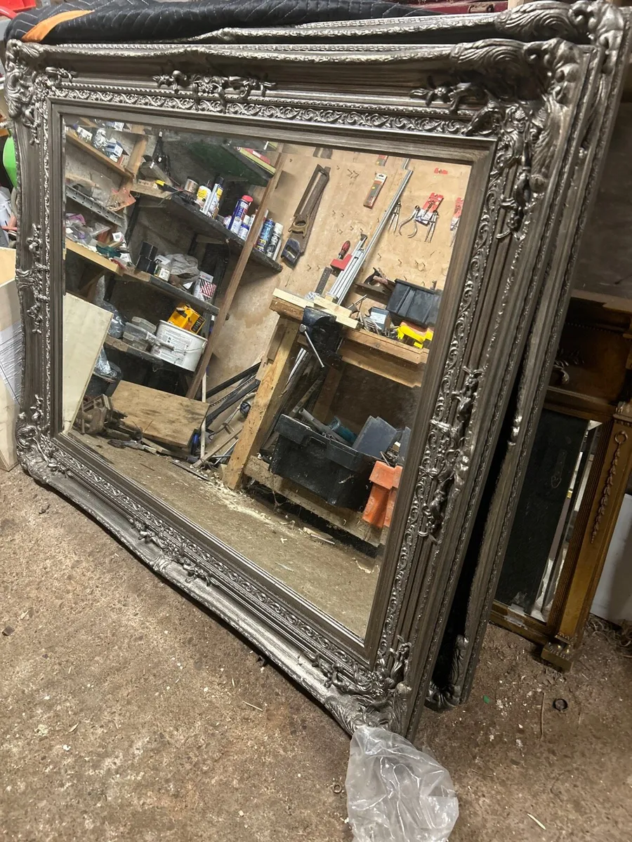 Large mirror - Image 1