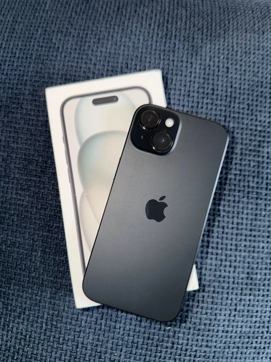iPhone 15 - Image 1