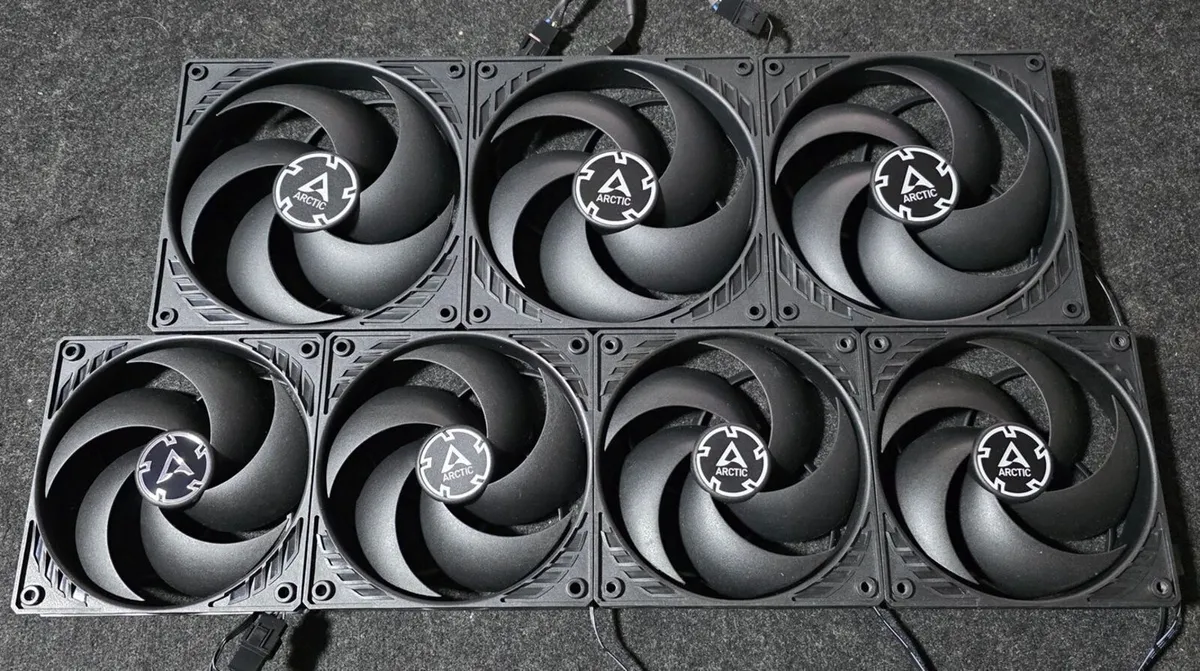 7 x Arctic Case FANs - Image 1