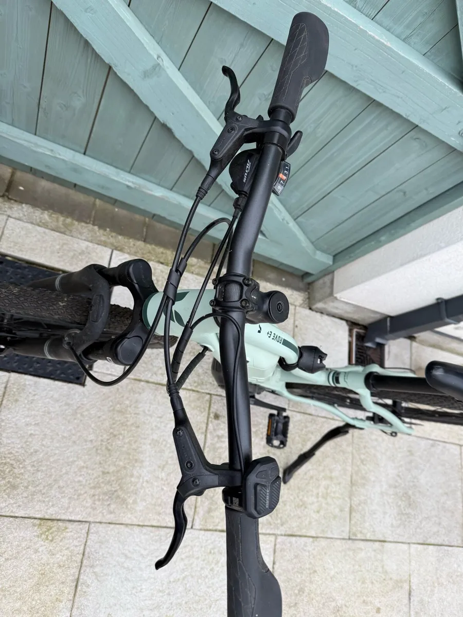 Liv Rove E + (electric bike) - Image 3