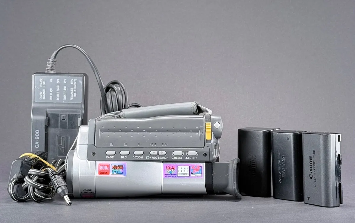 Canon G45Hi analog Hi8 format Camera - Image 3