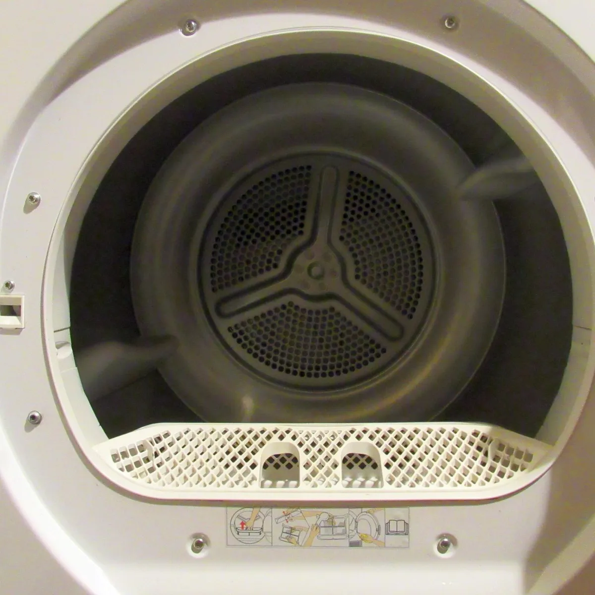 Logik 8kg Condenser Tumble Dryer – LCD8W18 - Image 2
