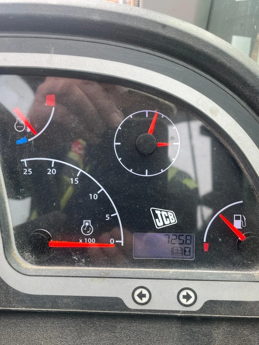 JCB 527-58 Agri Loadall - Image 4