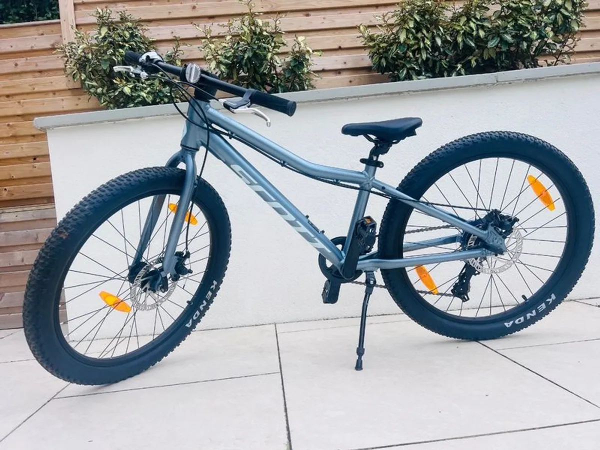 Brand New 24 inches Scott Kids Bike Blue - Image 1