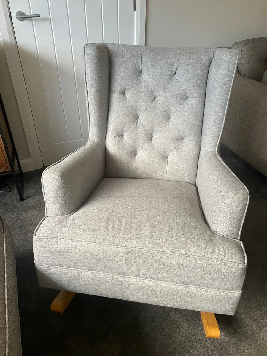 Nursing chair - Image 3