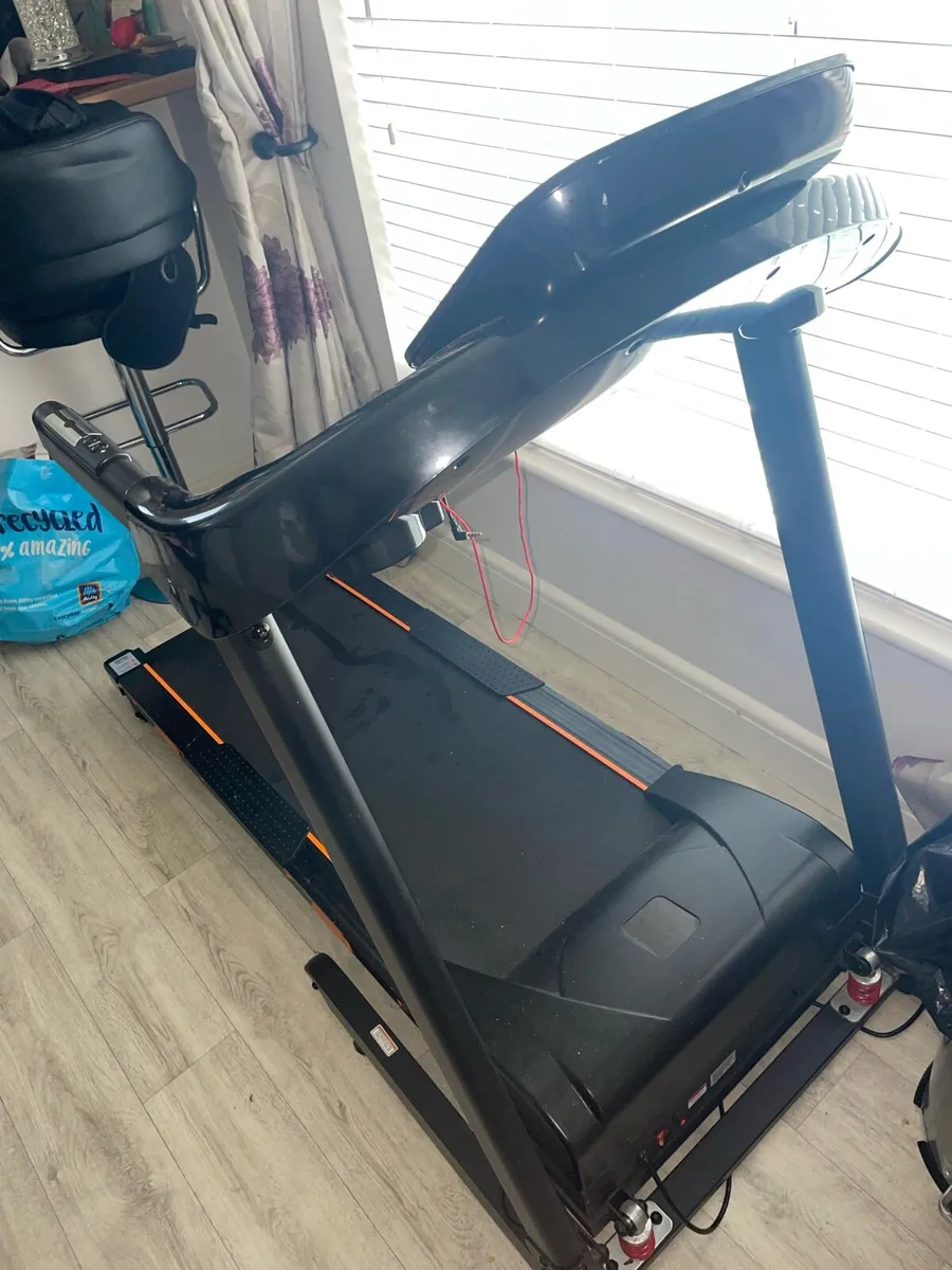 Treadmill - Image 2