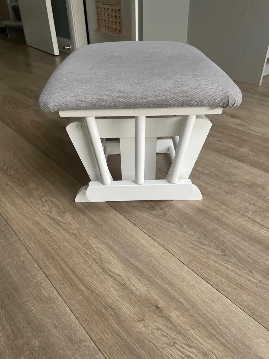 Nursing foot stool - Image 2