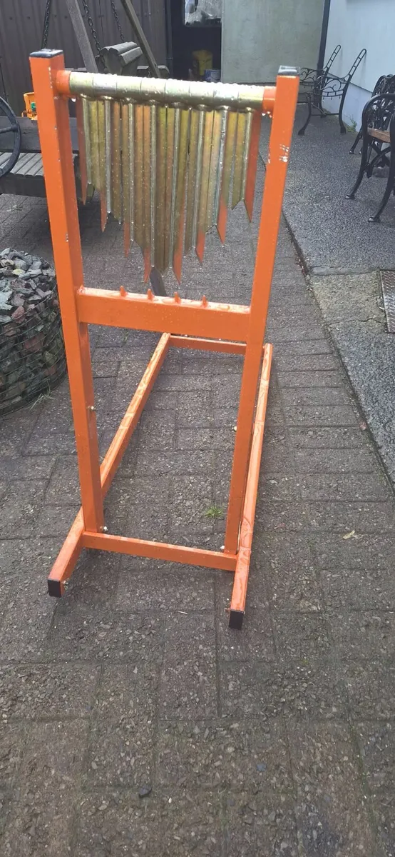 Draper Log Stand (Model 32273) - Image 1