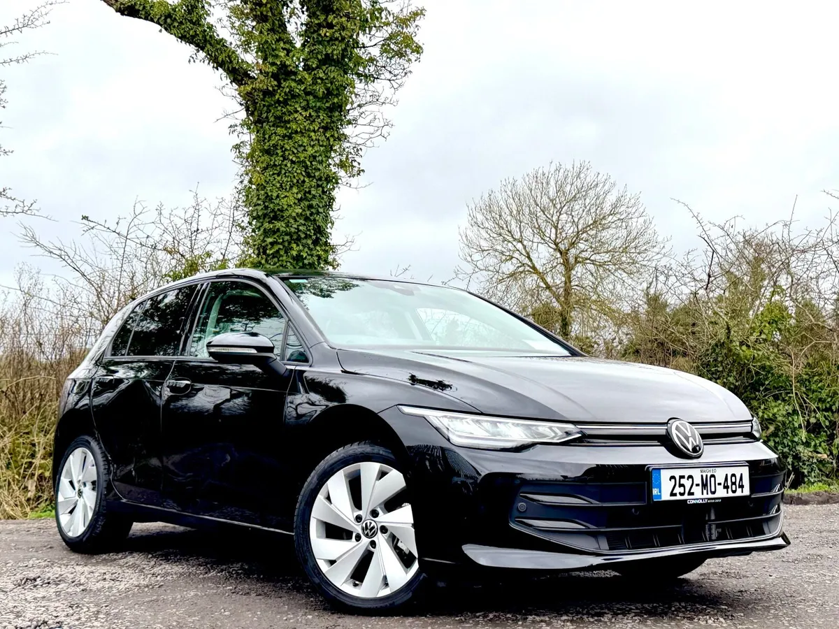 2025 Volkswagen Golf Edition 75 1.5 MHEV - Image 2