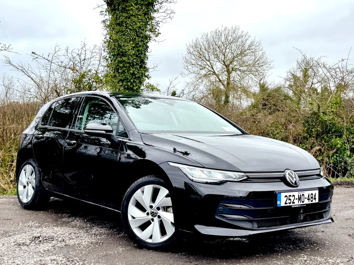 2025 Volkswagen Golf Edition 75 1.5 MHEV - Image 4