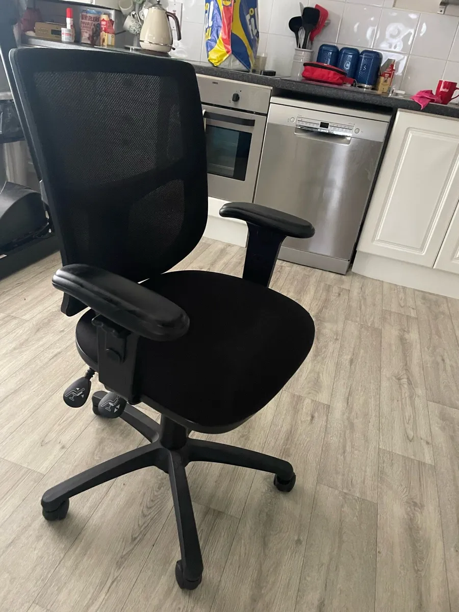 Work chair - Image 1