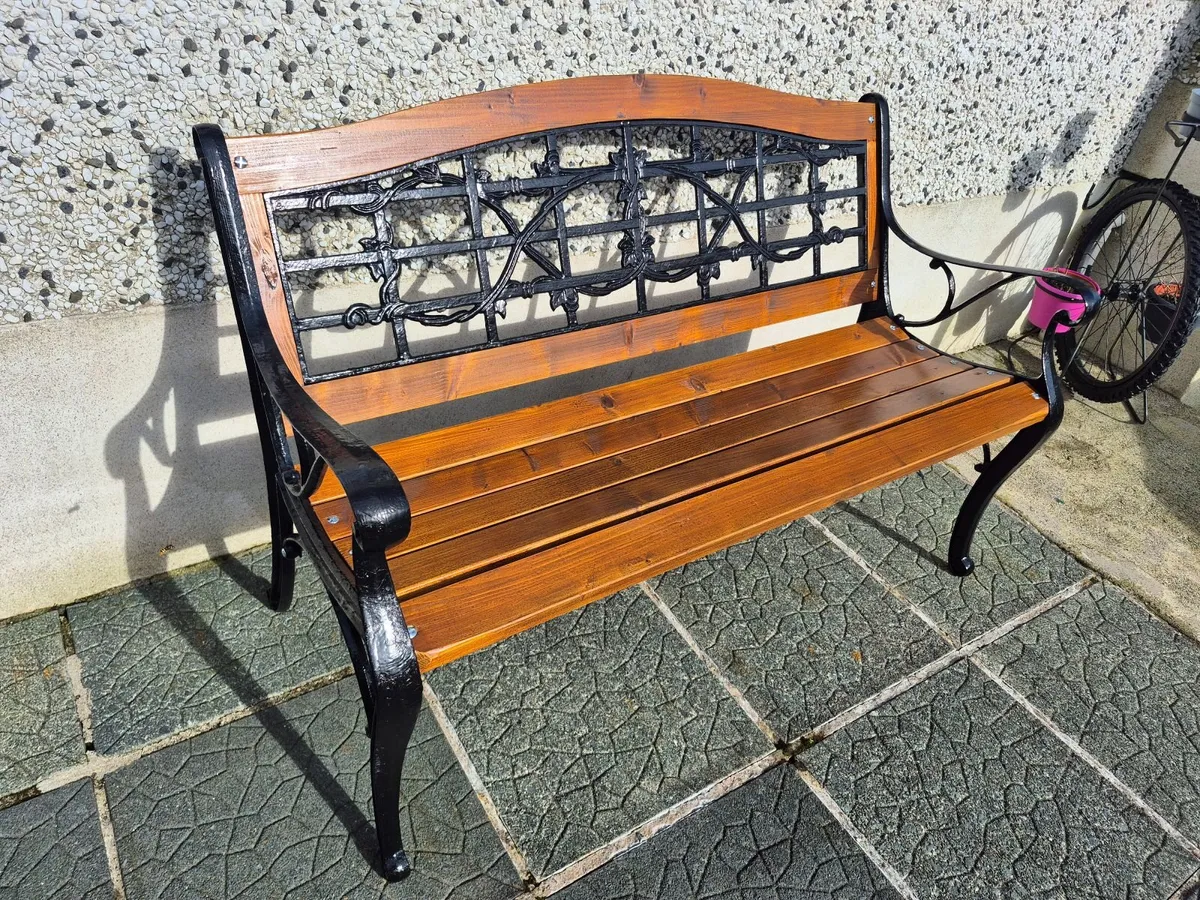 Cast iron Garden bench - Image 2