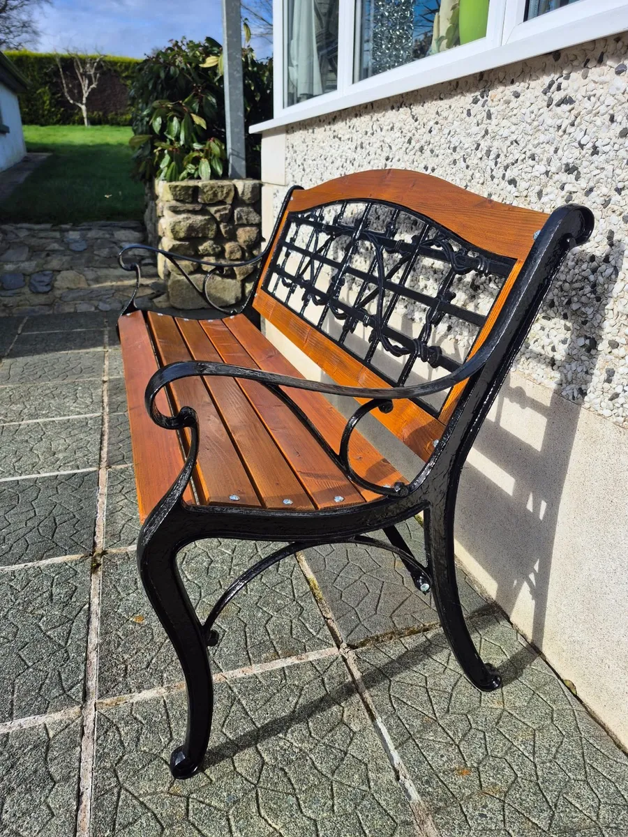 Cast iron Garden bench - Image 1