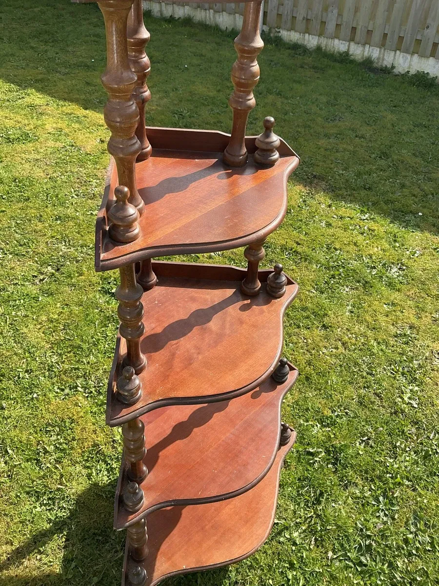 Display stand - Image 2