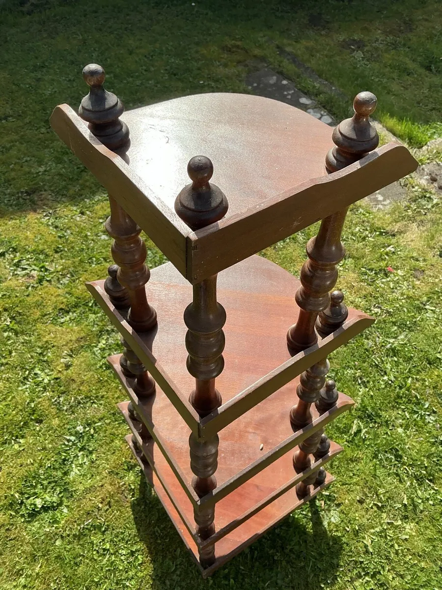 Display stand - Image 3