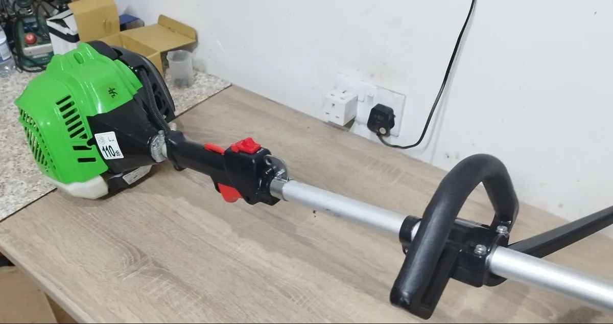 Strimmer for sale - Image 4