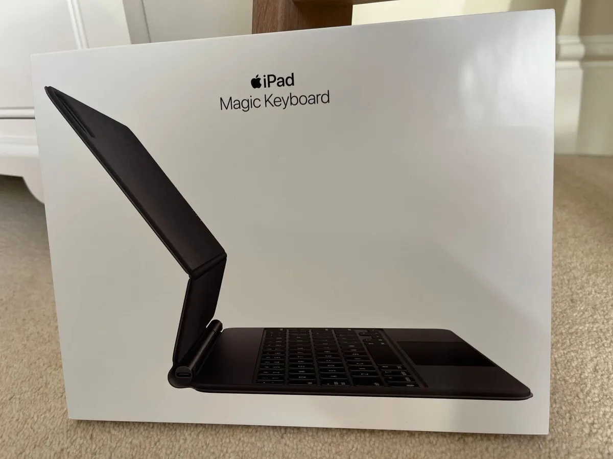 iPad Magic Keyboard (cover) - Image 1