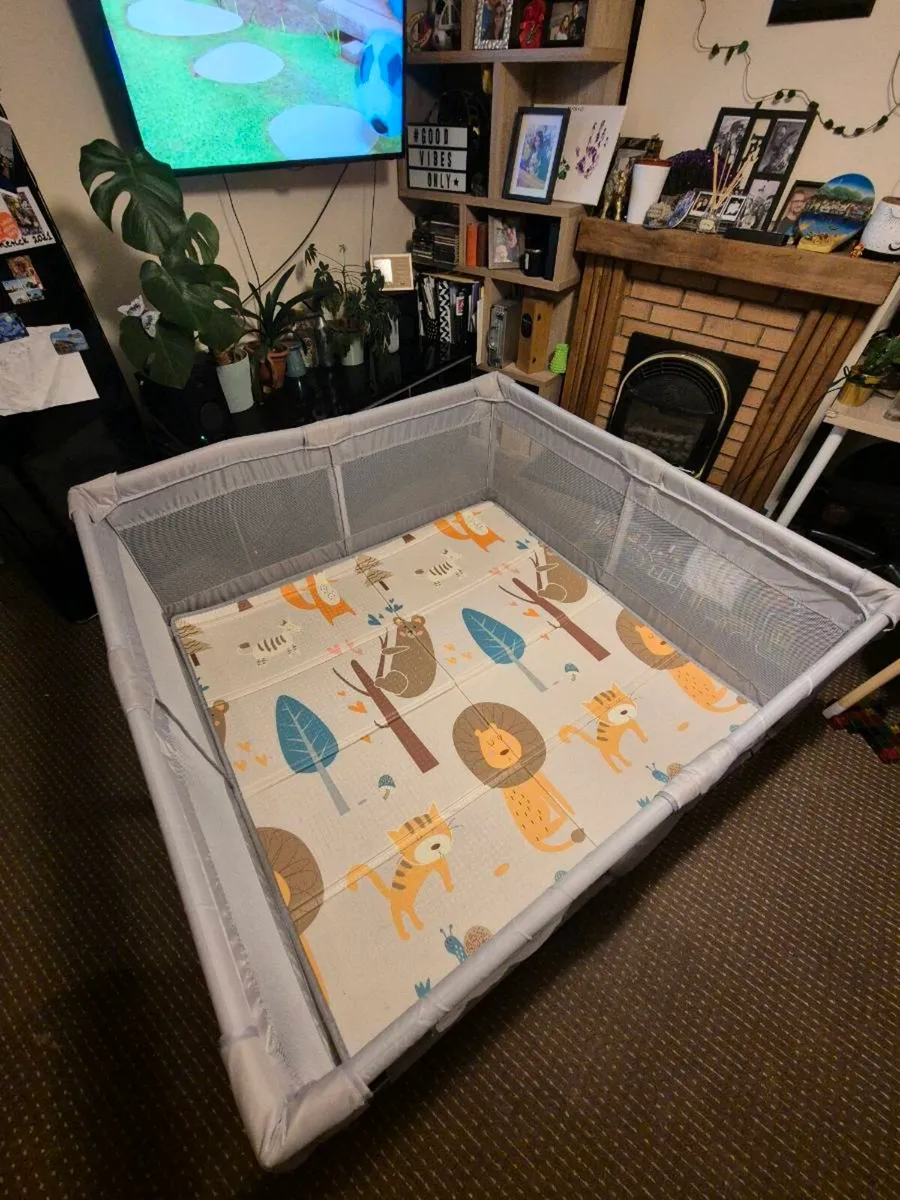 Playpen + Extras - Image 2