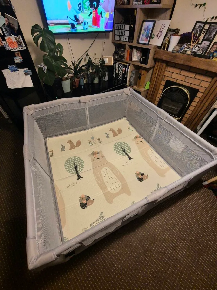 Playpen + Extras - Image 3