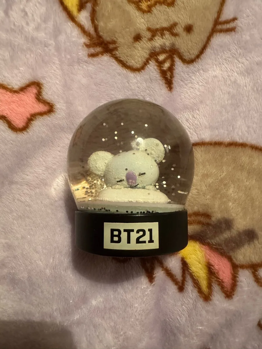 BTS BT21 Koya Snowglobe