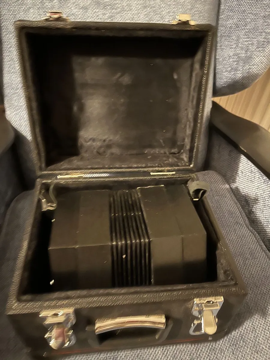 Concertina - Image 1