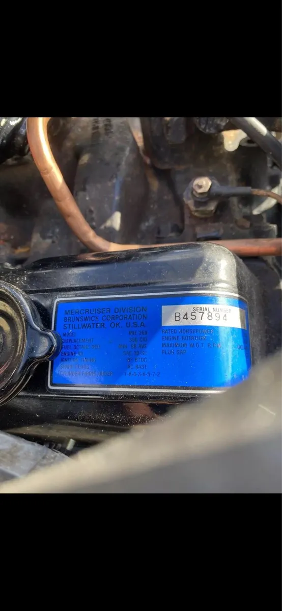 V8 Ski Boat - Image 4