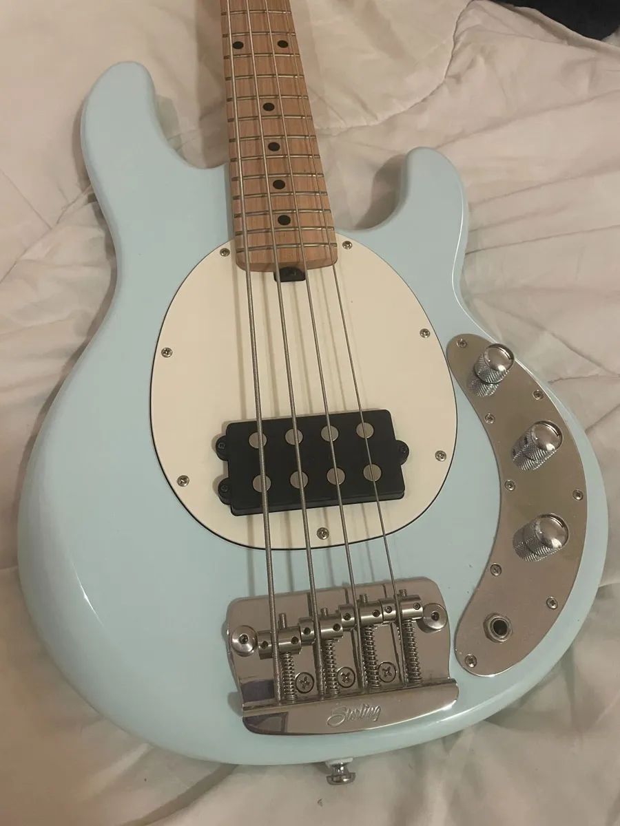 ELECTRIC BASS - STINGRAY STERLING + ACCESSORIES - Image 3