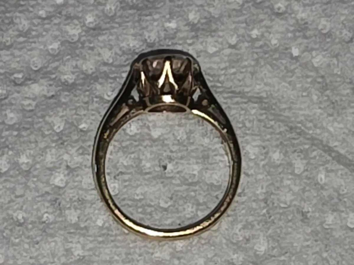 HUGE SOLITAIRE, 9CT Yellow Old Gold CHUNKY Ring ! - Image 4