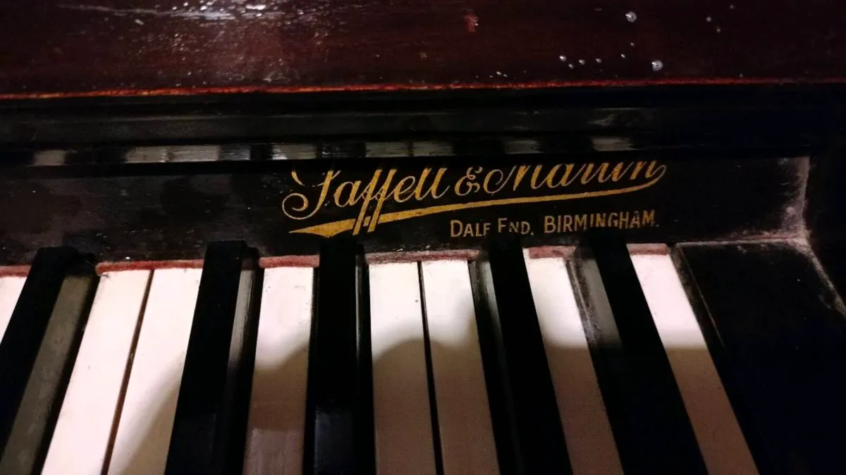 Saffoll and Martin up right piano. Good condition. - Image 4