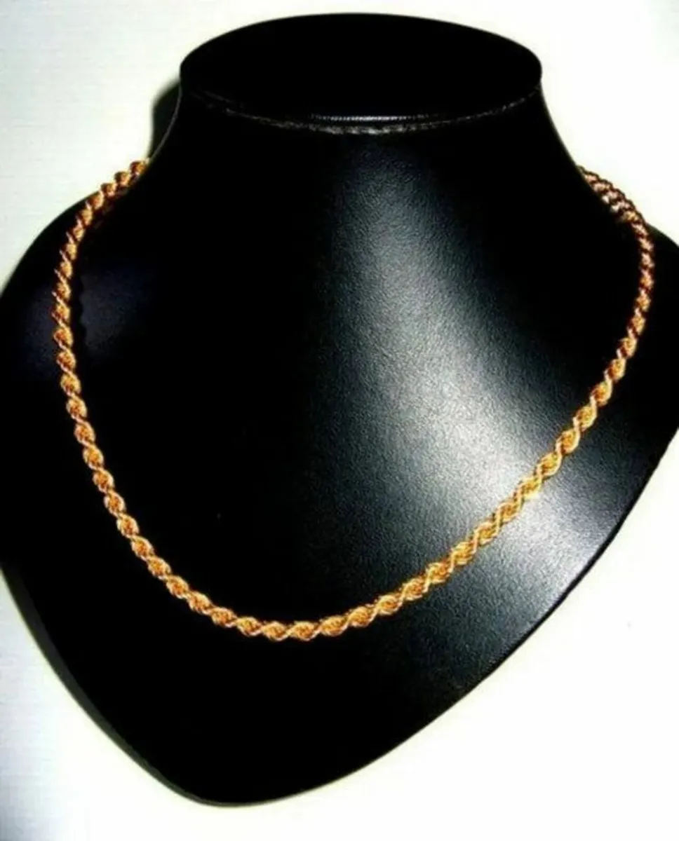 Vintage Hallmarked 9ct Gold Heavy Rope Chain - Image 1