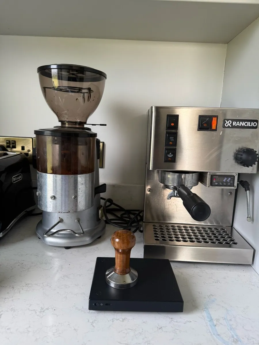 Excellent Italian Coffee Machine for sale - Image 1