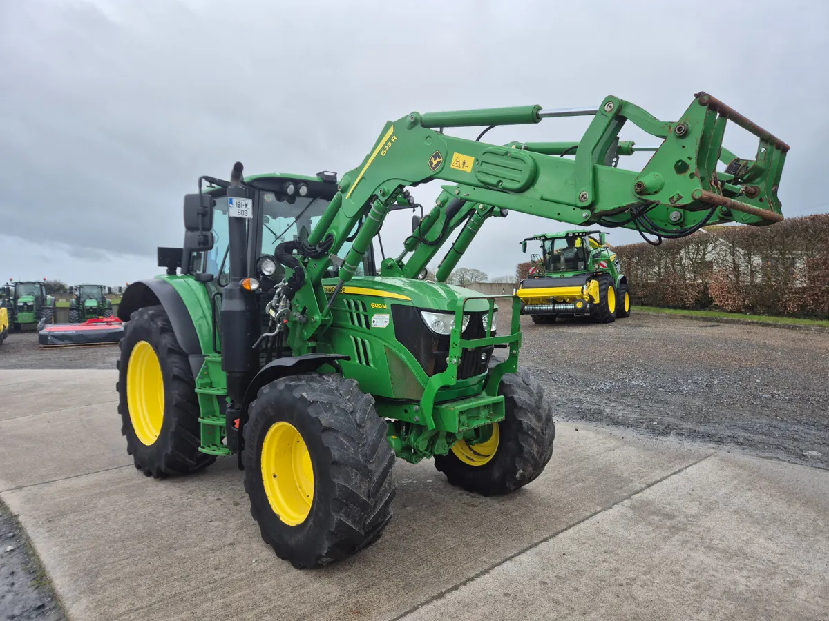 John Deere 6120M 2018 - Image 1